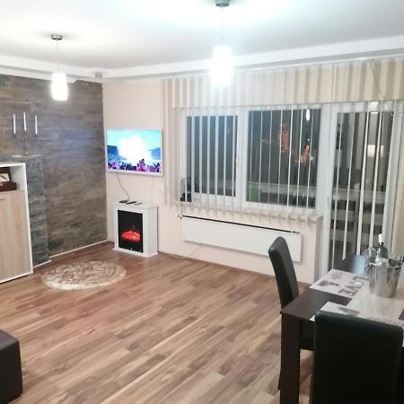 Apartman Dionis Sm Sremska Mitrovica Exteriör bild