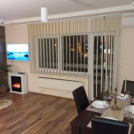 Apartman Dionis Sm Sremska Mitrovica Exteriör bild