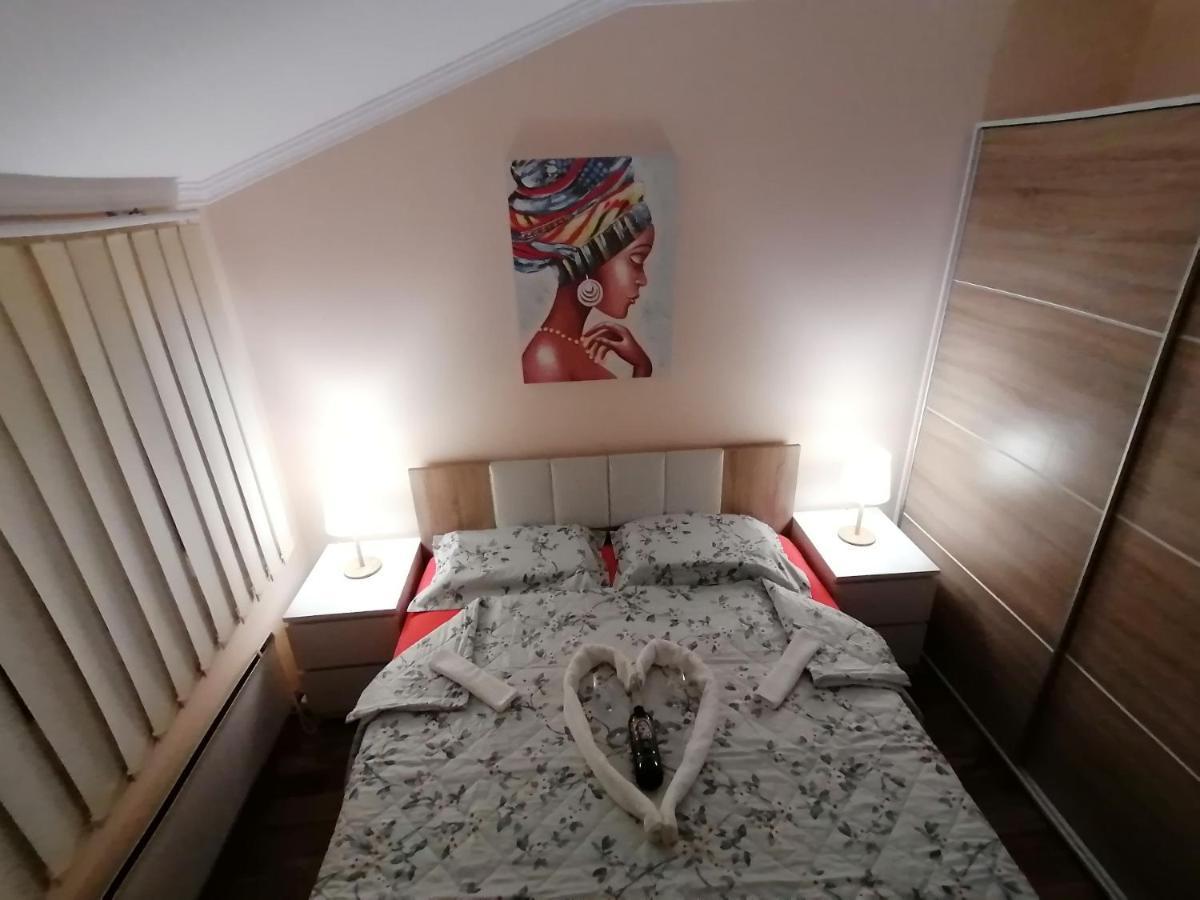 Apartman Dionis Sm Sremska Mitrovica Exteriör bild